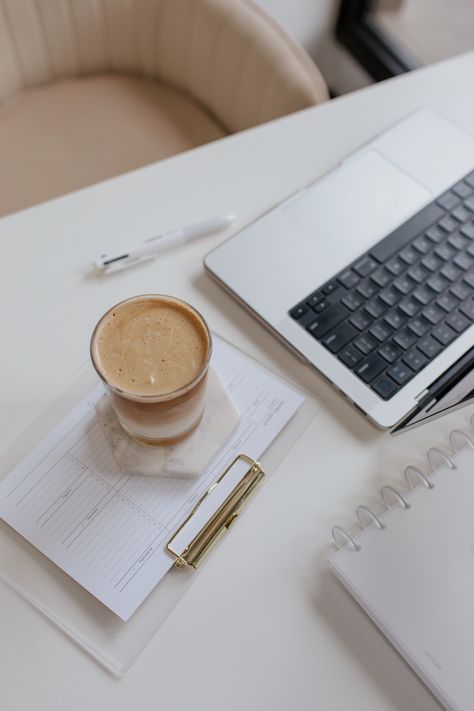 It's functional. It's aesthetically pleasing. It's the must-have tool on your desk. Transform your workspace to the next level with this perfect-sized clipboard set. You'll want to keep this clipboard notebook set close-by to take down all your notes. #clipboard #acrylic #acrylicclipboard #coffee #drink #lifestyle #poiandhun #stationery Coffee And Notebook, Desk Wallpaper Aesthetic, Aesthetic Workspace, Workspace Aesthetic, Acrylic Clipboard, Clean Photography, Stationery Aesthetic, Girl Boss Office, Notebook Set