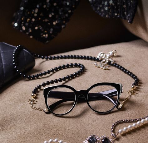 Femininity and Refinement – CHANEL Eyewear | CHANEL Chanel Eyewear, Chanel Store, Couture Mode, Butterfly Frame, High Jewelry, Couture Fashion, Make Up, Fine Jewelry, Chanel