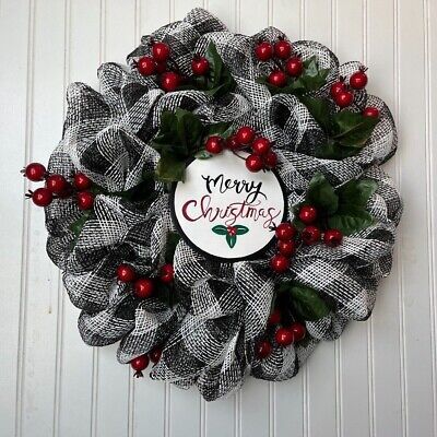 Red And Gold Christmas Wreath Deco Mesh, Gothic Christmas Wreath, Black And White Wreaths, Christmas Deco Mesh Wreaths, Black Christmas Wreath, Buffalo Check Christmas Wreath, Simple Christmas Wreath, Black And White Wreath, Christmas Ribbon Crafts