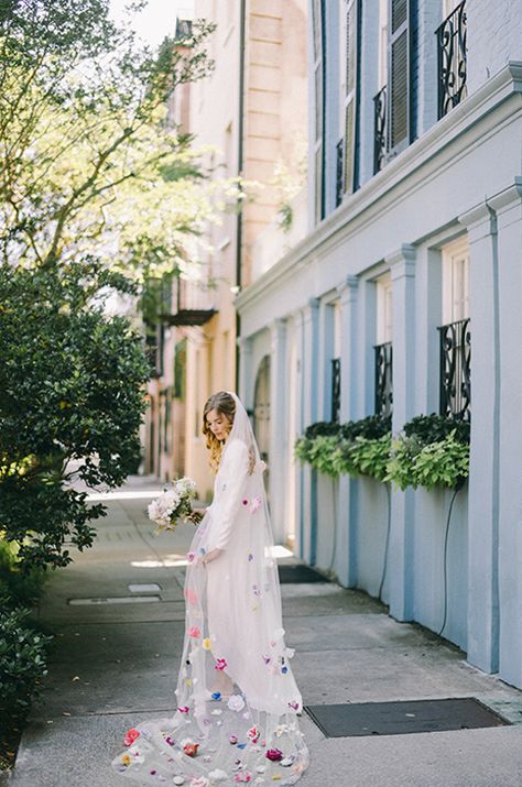 This classic bride walked the streets of Charleston with her modern yet elegant gown and two bouquet options- because why not have two options of flowers. Floral Wedding Veil, Floral Wedding Veils, Color Veil, Fairytale Bridal, Floral Veil, Cathedral Wedding Veils, Flower Veil, Veil Styles, Extravagant Wedding