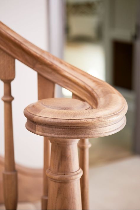 A detail close up photo of a solid oak volute scroll at the end of a handrail on a staircase Stairs Handle, Oak Newel Post, Farmhouse Staircase, Stair Newel Post, Design Staircase, Newel Post Caps, Oak Handrail, Stair Posts, Bespoke Staircases