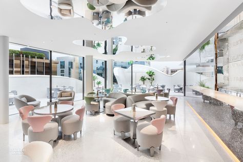 Peter Marino Designs Seoul Mega-Store for Dior | Interior Design Magazine Dior Cafe, Christian De Portzamparc, Kids Restaurants, Opening A Cafe, House Of Dior, Dior Boutique, Design Cafe, Cordless Lamps, Frou Frou