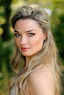 Emma Rigby, Night Stars, Super Long Hair, British Actors, Diy Hair, Pretty Eyes, Senior Photography, Book Characters, Diy Hairstyles