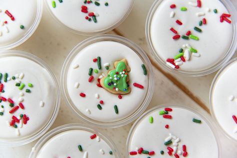 Sugar Cookie Pudding Shots with Vodka and Sprinkles Pudding Shots With Vodka, Sugar Cookie Pudding Shots, Sugar Cookie Creamer, Pudding Shots Alcoholic, Shots With Vodka, Cookie Pudding, Bourbon Eggnog, Mini Sugar Cookies, Drumstick Ice Cream