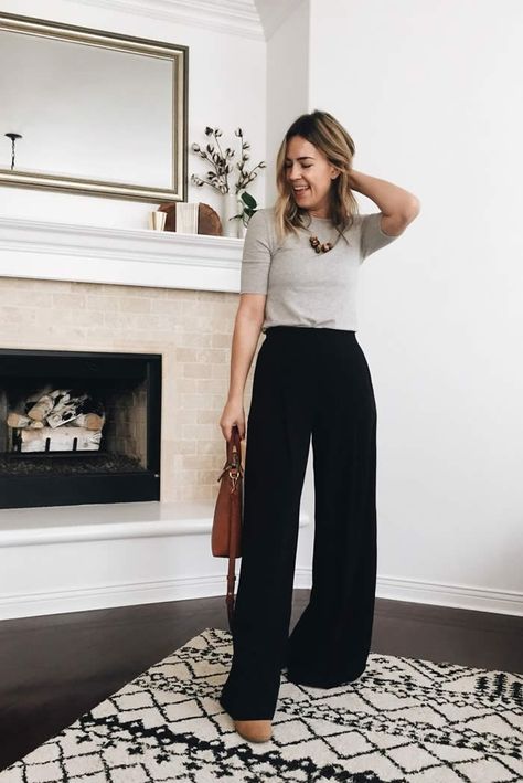 20 Stylish Summer Outfit Ideas with Wide Leg Pants - Designerz Central Black Wide Leg Trousers Outfit, Trousers Outfit Work, Black Wide Leg Pants Outfit, Wide Leg Pant Outfit, Wide Pants Outfit, Svarta Outfits, Wide Leg Trousers Outfit, Black Pants Outfit, Wide Leg Pants Outfit