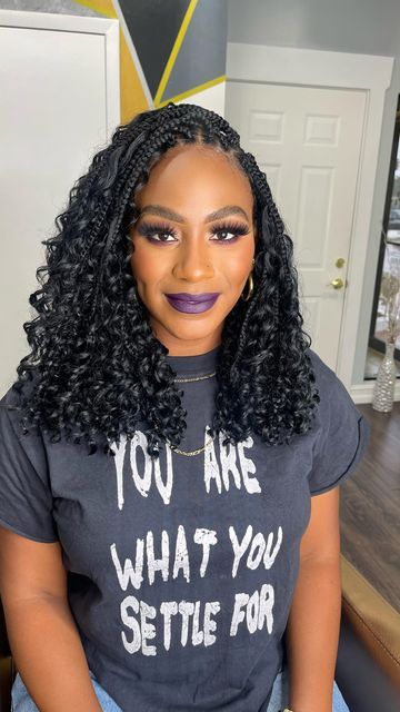 Cute Individual Braids Hairstyles, Goddess Braids Crochet Hair, Bob Braids Hairstyles With Curls, Bohemian Bob Box Braids, Bob Boho Box Braids, African Hair Styles For Women Braids, Protective Styles For Natural Hair 2023, Boho Crochet Braids Black Women, Short Boho Crochet Braids