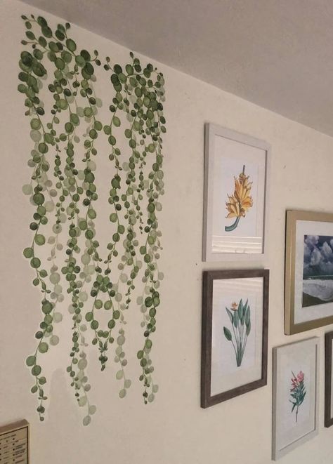 Painted Vines On Wall, Flower Wall Painting Simple, Cool Wall Murals, Painting Walls Ideas, Wall Painting Diy, Christmas Sanrio, Vines Wall, Apartment Painting, Wall Murals Diy