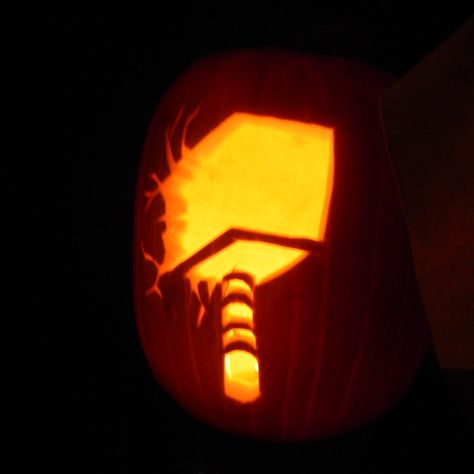 Thor's Hammer pumpkin carving pattern Avenger Pumpkin Carving, Easy Marvel Pumpkin Carving, Thor Pumpkin Carving, Superhero Pumpkin Carving, Pumpkin Carving Marvel, Marvel Pumpkin, Marvel Pumpkin Carving Ideas, Pumpkin Carving Ideas Marvel, Avengers Pumpkin Carving