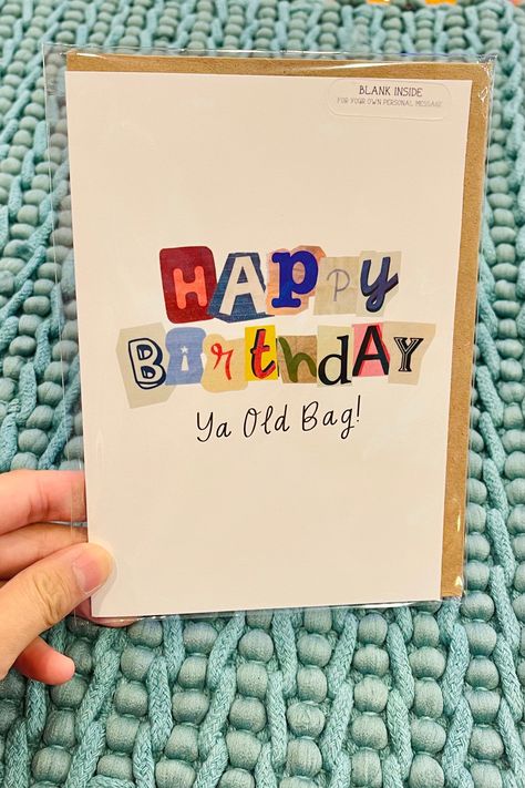 Journey back in time for their big day with this timeless "Happy Birthday Ya Old Bag"! Perfect for the friend, fam member, or colleague who loves the ol' days, this card will brighten their day like the sun! Show 'em that age is nothing but a figment of the imagination! Card and envelope measure 5x7 Gift Card For Friend, Homemade Card For Boyfriend Birthday, Birthday Gift Ideas For A Friend, Bday Cards For Friend, Birthday Cards For Siblings, Cute Simple Birthday Cards, Small Bday Gifts, Friend Cards Handmade, Ideas For Best Friends Birthday Gift