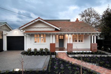 34 Mercil Road, Alphington Image 1 Alfresco Decking, Californian Bungalow, Bungalow Extensions, California Bungalow, Bungalow Renovation, Bungalow Exterior, Bungalow Style, Bungalow House, Interior Modern