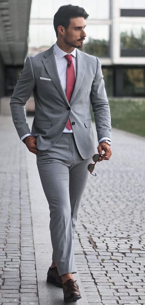 Grey Suit Combinations, Suit Outfit Ideas, Men Suit Outfit, Grey Suit Pants, Grey Suit Men, Dark Gray Suit, Mens Casual Suits, Dapper Suits, Black Outfit Men