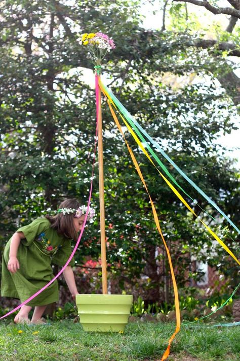 May pole! Love it. May Day Party, Butterfly Picnic, May Pole, May Baskets, Indoor Aquaponics, May Day Baskets, Tattoos Outdoors, May Days, Ribbon Ends