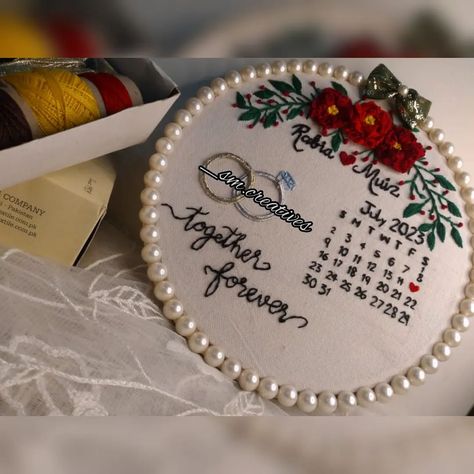 Customized Embroidery Hoops 🪡 . . . . . . Customize Your Embroidery Hoop; °°° Friendship 🤝🏻 °°° Siblings 👭🏻 °°° Nikkah 👰🏻🤵🏻 °°° Date Fixed 💍 °°° Birthday🎂 °°° Wedding anniversary 🎉 °°° Couple goal's 👩‍❤️‍👨 °°° Wall decor 🌼 And Many More...💯 . ↑»»» Memorable Gift ❤️ . . Make Someone's Day Special and Memorable.. 💙 ORDER NOW! . . . . . #embroideryhoops #embeoiderydesign #handmaadehoop #embroideryoffacebook #embroideryhoop #embroideryart #embroidering #embroideryflowers #hoopartembroidery❤️ ... Wedding Date Embroidery, Wedding Embroidery Hoop Couple, Anniversary Embroidery Hoop, Embroidery Wedding Gifts, Anniversary Embroidery, Wedding Embroidery Hoop, Anniversary Couple, Silver Mist, Wedding Embroidery