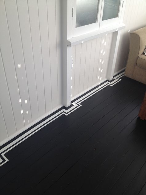 We love this white border! Black Painted Floors Wood, Black Painted Floorboards, White Painted Floorboards Bedroom, White Painted Floorboards, Floating Floorboards, Black Floorboards, Painted Wooden Floors, Black Wood Floors, Painted Floorboards