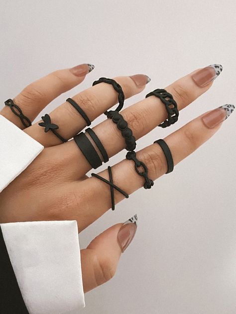 Black Fashionable Collar  Zinc Alloy  Ring Sets Embellished   Jewelry Black Rings Aesthetic, Grunge Rings, Emo Rings, Goth Rings, Black Ring Set, Black Metal Rings, Edgy Rings, Jewerly Set, Hollow Ring