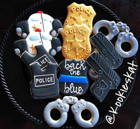 Police academy cookies   #PoliceCookies  #HoustonPolice Police Cookies, Police Academy Graduation, Houston Police, California Highway, California Highway Patrol, Graduation Cookies, Patrol Party, Highway Patrol, Police Academy