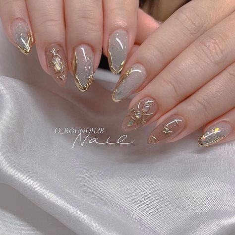 Asian Nails, Gel Nail Art Designs, Vintage Nails, Fancy Nails Designs, Beauty Nails Design, Minimal Nails, Nail Art Wedding, Elegant Nails, Classy Nails