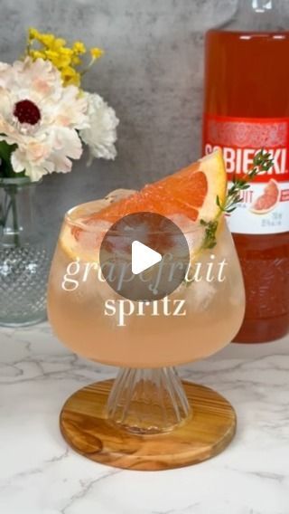 Val- Cocktails & Mocktails on Instagram: "Grapefruit Spritz🧡✨ l ad21+

Tomorrow is National Spritz Day! And grapefruit is the perfect summer flavor! And this grapefruit vodka from @sobieskivodkausa makes for easy grapefruit additions to any cocktail. I used it for an easy grapefruit spritz to cool down with on these hot days!

✨Cocktail Recipe
- 1 oz fresh grapefruit juice
- 1.5 oz @sobieskivodkausa grapefruit vodka
- prosecco
- soda water
- garnish: grapefruit slice & thyme

PLEASE DRINK RESPONSIBLY. Sobieski Vodka, 35% 45% Alc. by Vol., Imported by 375 Park Ave. Spirits, Louisville, KY.

#sobieskivodka #unleashyourlion #grapefruit #spritz #cocktails #cocktailrecipes #cocktailinspiration" Spritz Cocktails, Grapefruit Slice, Grapefruit Vodka, Drink Responsibly, Soda Water, Grapefruit Juice, Louisville Ky, Cocktail Recipe, Hot Days