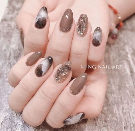 Nail Art Coklat, Emerald Nails, Opal Nails, Eye Nail Art, Korean Nail Art, Elegant Nail Art, Beauty Nails Design, Pretty Gel Nails, Cat Eye Nails