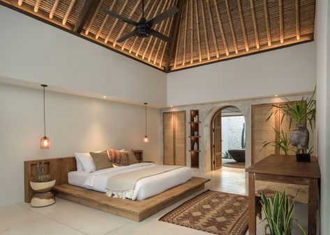 Villa Massilia 2 photo by KIEARCH. Bali Master Room, Resort Interior Design Bedroom, Villa Style Bedroom, Bali Themed Bedroom, Balinese Bedroom Ideas, Resort Villa Interior, Tropical Villa Bedroom, Resort Bedroom Ideas, Resort Bedroom Design