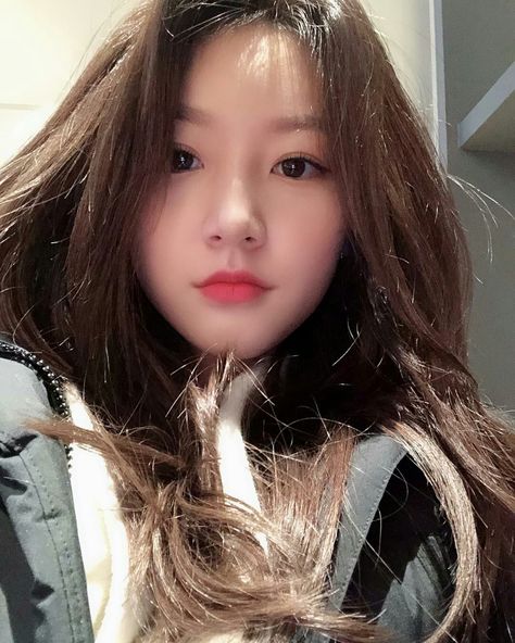 Kim Sae Ron, Background Wallpaper, Hair, Instagram