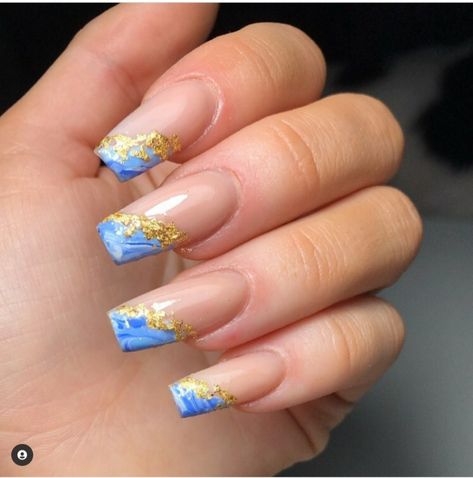 40 Tropical Beach Nail Designs For Summer - The Glossychic Tropical French Manicure, Punta Cana Nail Designs, Tropical Ombre Nails, Honeymoon Nails Beach, Beach Fingernails Designs, Carribean Nails Designs, Summer Nails Beach Vacations, Beach French Tip Nails, Florida Vacation Nails