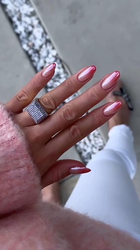 Trendy Chrome Nails, Fall Ombre Nails, Chrome Summer Nails, Summer Chrome Nails, Chrome Manicure, White Chrome Nails, Blue Chrome Nails, Fall Ombre, Pink Chrome Nails