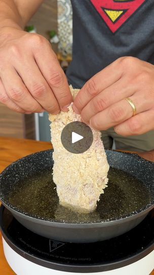 147K views · 2.1K reactions | Now I only make breaded chicken like this! | Now I only make breaded chicken like this! | By I'm Diego | Facebook 5 Minute Meals, Iron Skillet Recipes, Cast Iron Skillet Recipes, Skillet Meals, Breaded Chicken, Chicken Breast, Chicken Recipes, Bread, Chicken