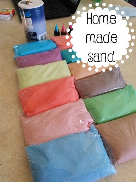 Homemade Sand, Games For Kids Christmas, Gift Jars, Kids Christmas Gifts, Crafts To Do When Your Bored, Play Sand, Nautical Christmas, Fun Crafts To Do, Colored Sand