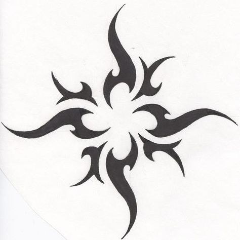 tribal sun Simple Sun Design, Simple Back Tattoos, Burning Tattoo, Tattoo Lower Back, Sun Patterns, Tattoo Sonne, Sun And Moon Design, Sun Tattoo Designs, Tattoo Moon