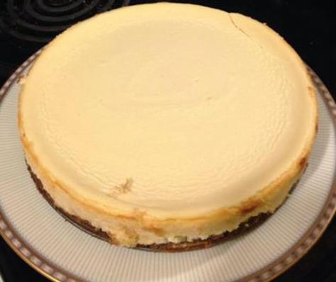 The Barefoot Infanta in Residence New York Cheesecake Ginger Snap Crust, Gluten Free Ginger Snaps, New York Cheesecake Recipe, Ginger Snaps Recipe, Cheesecake Crust, Gingersnap Crust, Rustic Recipes, Best Chocolate Desserts, Classic Cheesecake