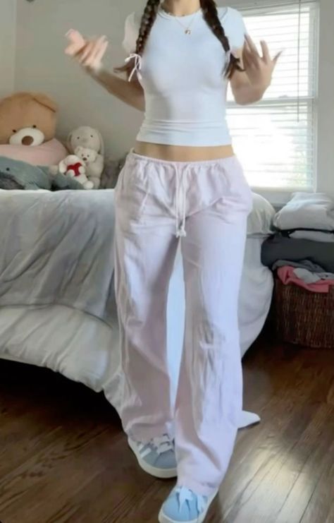 Brandy Melville Linen Pants Outfit, Brandy Melville Linen Pants, White Fox Pants, Brandy Linen Pants Outfit, White Fox Tops, Demetradias Outfits, White Fox Outfits, Trendy Shein Outfits, Brandy Pants