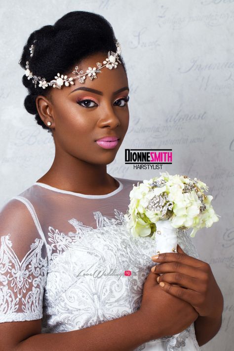 Natural hair bride Hair: Dionne Smith www.loveweddingsng.com Natural Hair Wedding, Black Wedding Hairstyles, Natural Wedding Hairstyles, Natural Hair Bride, 4c Natural, Pelo Afro, White Wedding Dress, Braut Make-up, Black Bride