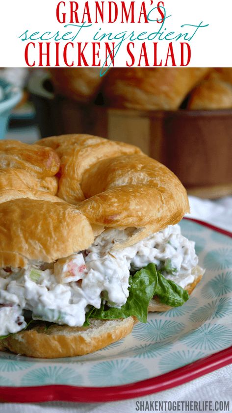 My Grandma's Secret Ingredient Chicken Salad recipe is one of her most requested! This easy elegant chicken salad is perfect for lunch, brunch, showers and potlucks! Sassy Sandwiches, Retreat Recipes, Chicken Receipt, Salad Macaroni, Best Chicken Salad Recipe, Salad Quinoa, Chicken Salad Sandwich Recipe, Chicken Salads, Delicious Chicken Salad