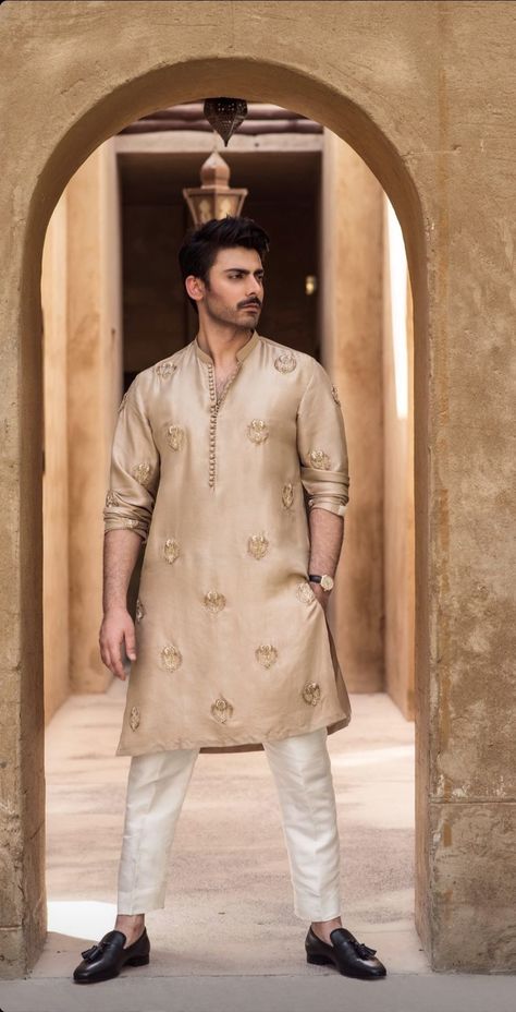 Traditional Indian Mens Clothing, India Fashion Men, Relatable Illustrations, Indian Wedding Clothes For Men, Mens Indian Wear, Fawad Khan, Boys Kurta Design, Wedding Kurta For Men, Groom Dress Men