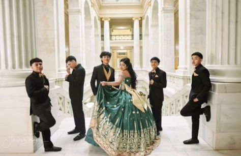 Emerald Green And Gold Chambelanes, Green Quince Chambelanes, Green And Gold Quince Dress, Emerald Green And Gold Quince, Green And Gold Quince, Damas And Chambelanes Outfits, Chambelanes Outfits Quinceanera Vaquero, Quince Chambelanes, Quinceanera Chambelanes Outfits