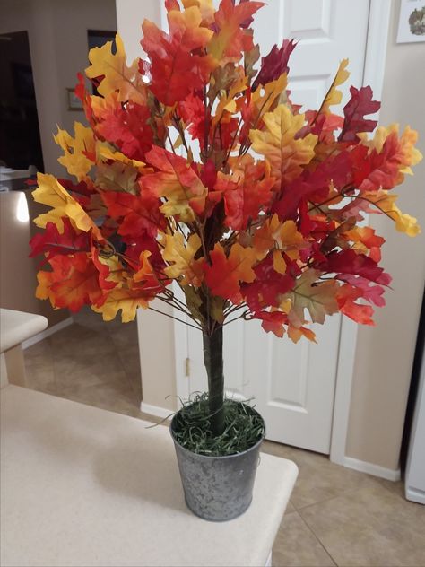 Thanksgiving Church Decorations, Fall Tree Decorations, Autumn Leaves Craft, Diy Table Top, Fall Tree, Autumn Tree, Leaf Crafts, Fall Crafts Diy, Holiday Crafts Christmas