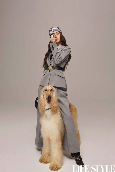 Angelababy poses for photo shoot | China Entertainment News Dog Photography Poses, Animal Photoshoot, Hidden Doors, Barking Dog, Photos With Dog, Dog Photoshoot, Dog Branding, Dog Modeling, Dog Lead