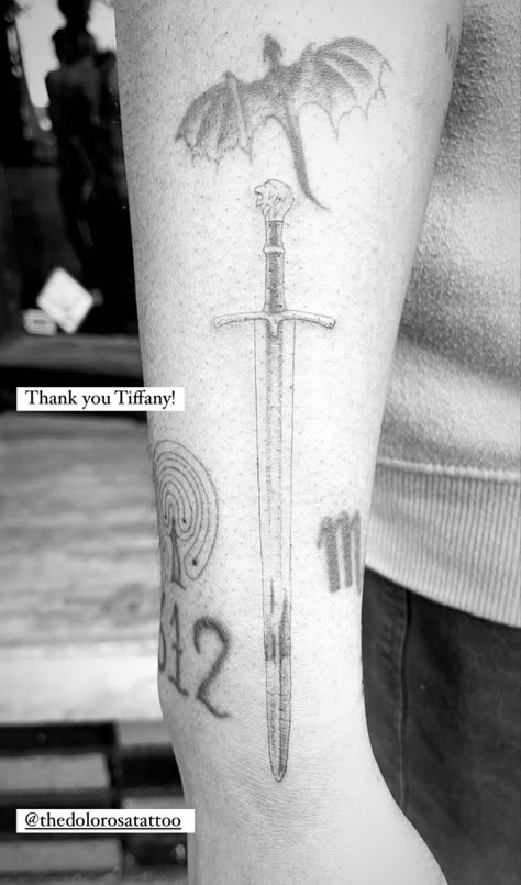 King Peter’s Sword from Narnia Narnia Inspired Swords, Chronicles Of Narnia Tattoo Ideas, Chronicles Of Narnia Tattoo, Narnia Tattoo Ideas, Fantasy Tattoo Sleeve, Narnia Tattoo, Shoe Doodles, Musical Tattoos, Fantasy Tattoo