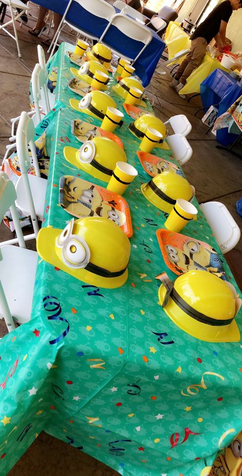 Minion Decoration Ideas, Minion Two Year Old Party, Mega Minion Birthday Party, Minion Birthday Centerpieces, Minion Birthday Party Centerpieces, Despicable Three Birthday Party, Minion 3rd Birthday Party, Minons Birthday Party Ideas, Minion First Birthday Party