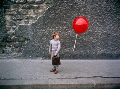 the Red Ballon (1956) - 34 minutes of sentimental Paris-plasure of childhood The Red Balloon, Le Ballon, Yellow Balloons, Film Red, French Lessons, Red Balloon, A Boy, Children Photography, Color Photography