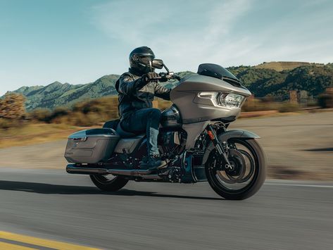 From the moment you cast your eyes across the new 2023 Harley-Davidson CVO Road Glide, it’s hard not to picture Robert Patrick’s steely-eyed villain. The reinvigorated motorcycle bears a striking resemblance to the police-edition Electra-Glide that the T-1000 rode in James Cameron‘s much-loved sci-fi flick […]Visit Man of Many for the full post. Best Apple Watch Apps, Robert Patrick, Harley Davidson Cvo, Cvo Road Glide, T 1000, Best Apple Watch, Harley Davidson Road Glide, Harley Davidson Street Glide, Mens Gear