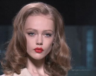 Frida Gustavsson, Makati, Mode Inspo, Black Widow, Red Lips, Pretty Face, Makeup Inspiration, Pretty Woman, Hair Inspo