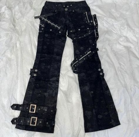 Goth Bottoms, Goth Pants, Rave Pants, Buckle Pants, Outfits Y2k, Future Outfit, Punk Rave, Goth Outfits, Girly Outfits