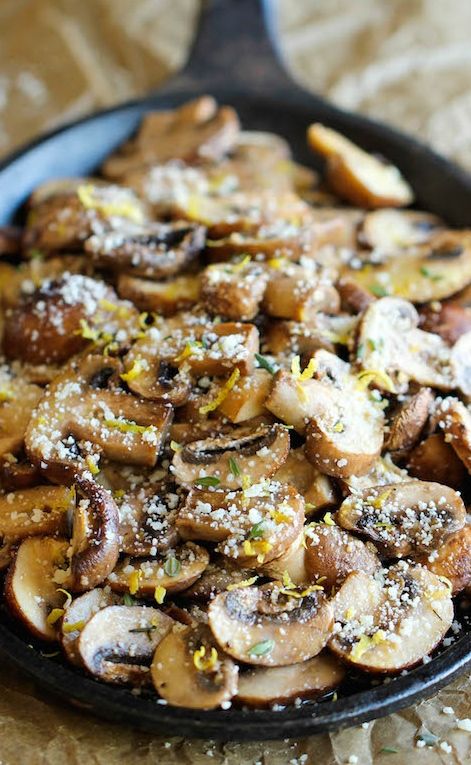 The easiest, most flavorful mushrooms you will ever make, baked with parmesan, thyme and lemon goodness! Parmesan Mushrooms, Smitten Kitchen, Think Food, Idee Pasto Sano, Spaghetti Squash, Veggie Dishes, Mushroom Recipes, Vegetable Side Dishes, Vegetable Dishes