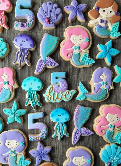 Mermaid Cookies Decorated, Mermaid Sugar Cookies, Old Mermaid, Mermaid Cookie, Baby Birthday Party Theme, Mermaid Cookies, Ocean Birthday Party, Mermaid Birthday Party Decorations, Mermaid Theme Birthday Party