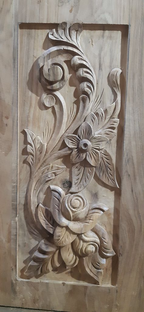 Wooden Door Flower Design, Thermocol Craft, Saraswati Photo, Wooden Wardrobe Design, Mural Art Design, Door Design Photos, Driftwood Art Diy, Wood Bed Design, Wooden Roses