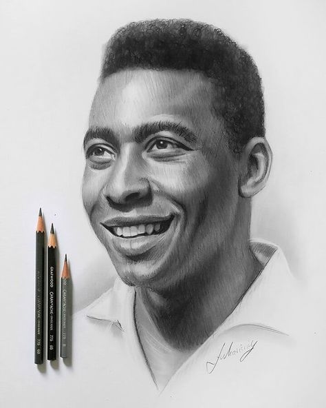 Pele by K. Łukasiewicz Sports Paint, Portraits Of Celebrities, Pencil Portraits, Naruto Sketch Drawing, Naruto Sketch, Jr Art, Celebrity Drawings, Portrait Sketches, Celebrity Portraits