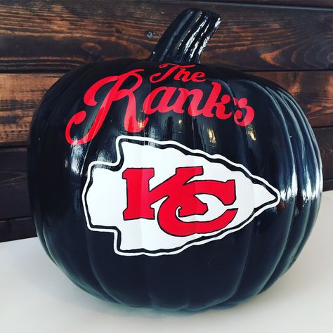 KC Chiefs Painted Pumpkin 2015 Kc Chiefs Pumpkin Painting, Chiefs Pumpkin Painting, Chiefs Pumpkin Carving, Kansas City Chiefs Pumpkin, Chiefs Pumpkin, Chiefs Decor, Kansas City Chiefs Craft, Chiefs Crafts, Pumpkin Carving Stencil