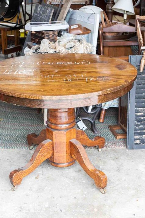 Repurpose an old oak table with this step-by-step guide showing how to upcycle a dining room table into a coffee table. Round Table Repurpose Ideas, Round Table Design Ideas, Kitchen Table To Coffee Table, Art Table Diy, Round Coffee Table Redo, Round Antique Dining Table, Dining Room With Round Table Ideas, Round Oak Table Makeover, Antique Table Makeover